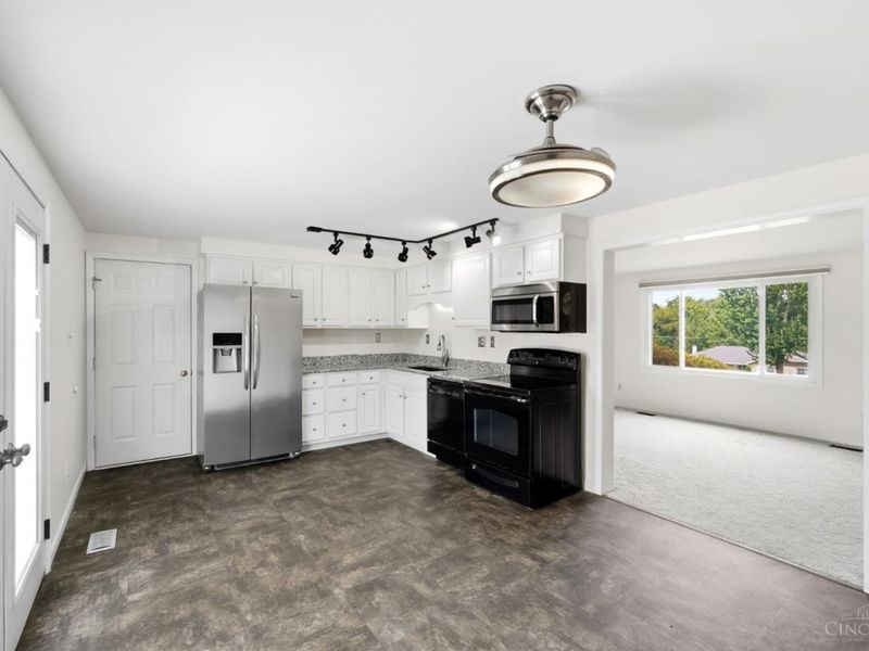 7297 Birchwood Drive, West Chester, OH 45069 Photo 7