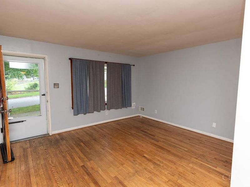 1031 Schiff Avenue, Cincinnati, OH 45205 Photo 6
