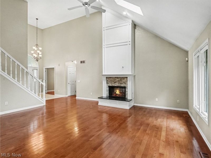 815 Saint Annes Drive, Holland, OH 43528 Photo 4