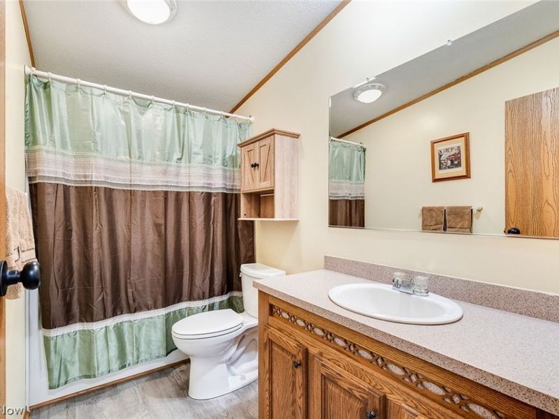 17300 Leffingwell Road, Berlin Center, OH 44401 Photo 18