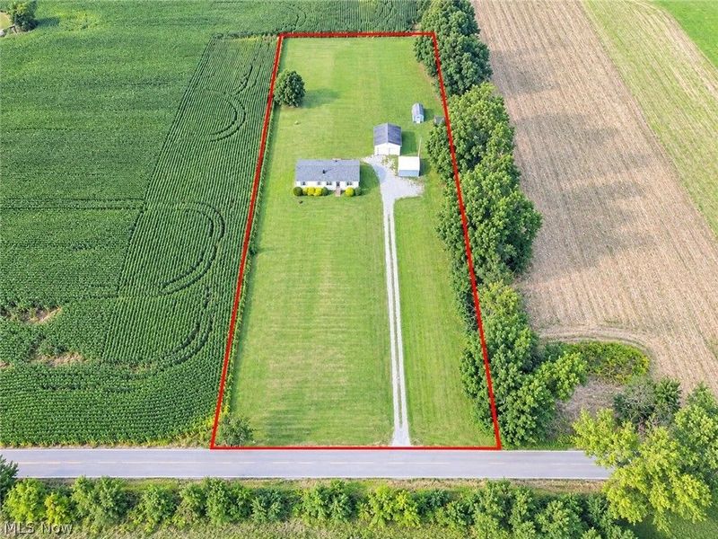 17300 Leffingwell Road, Berlin Center, OH 44401 Photo 2