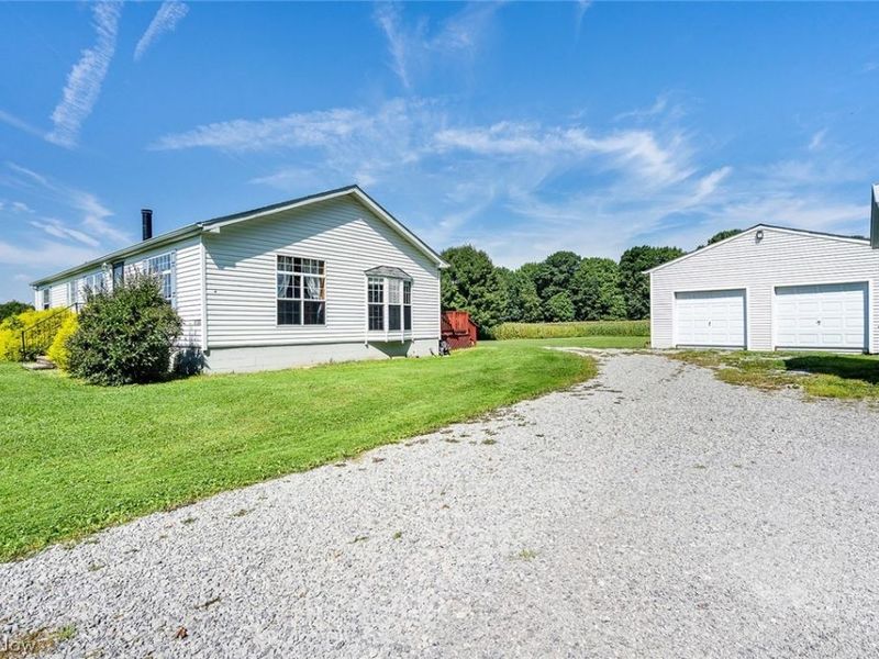17300 Leffingwell Road, Berlin Center, OH 44401 Photo 24