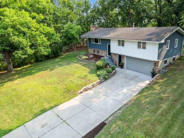 5375 Matterhorn Drive NE, Fridley, MN 55421