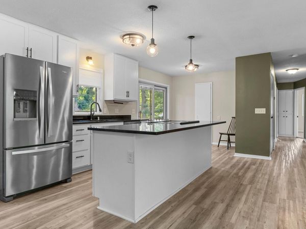 5375 Matterhorn Drive NE, Fridley, MN 55421