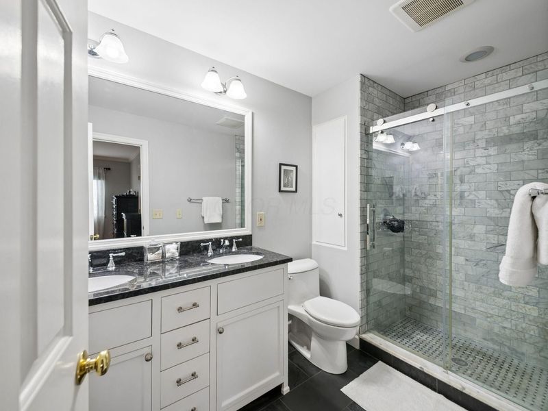 4630 Burbank Drive, Columbus, OH 43220 Photo 32
