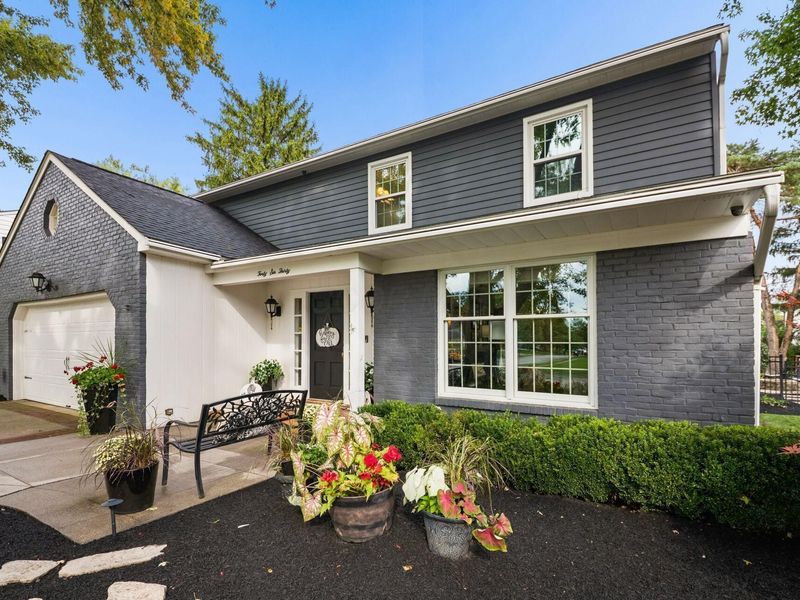 4630 Burbank Drive, Columbus, OH 43220 Photo 4