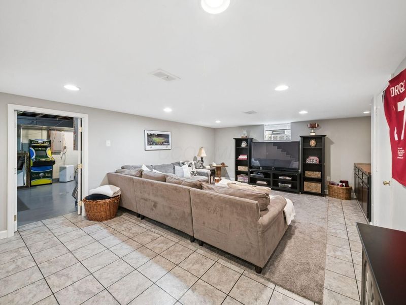 4630 Burbank Drive, Columbus, OH 43220 Photo 43