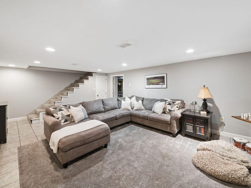 4630 Burbank Drive, Columbus, OH 43220 Photo 45