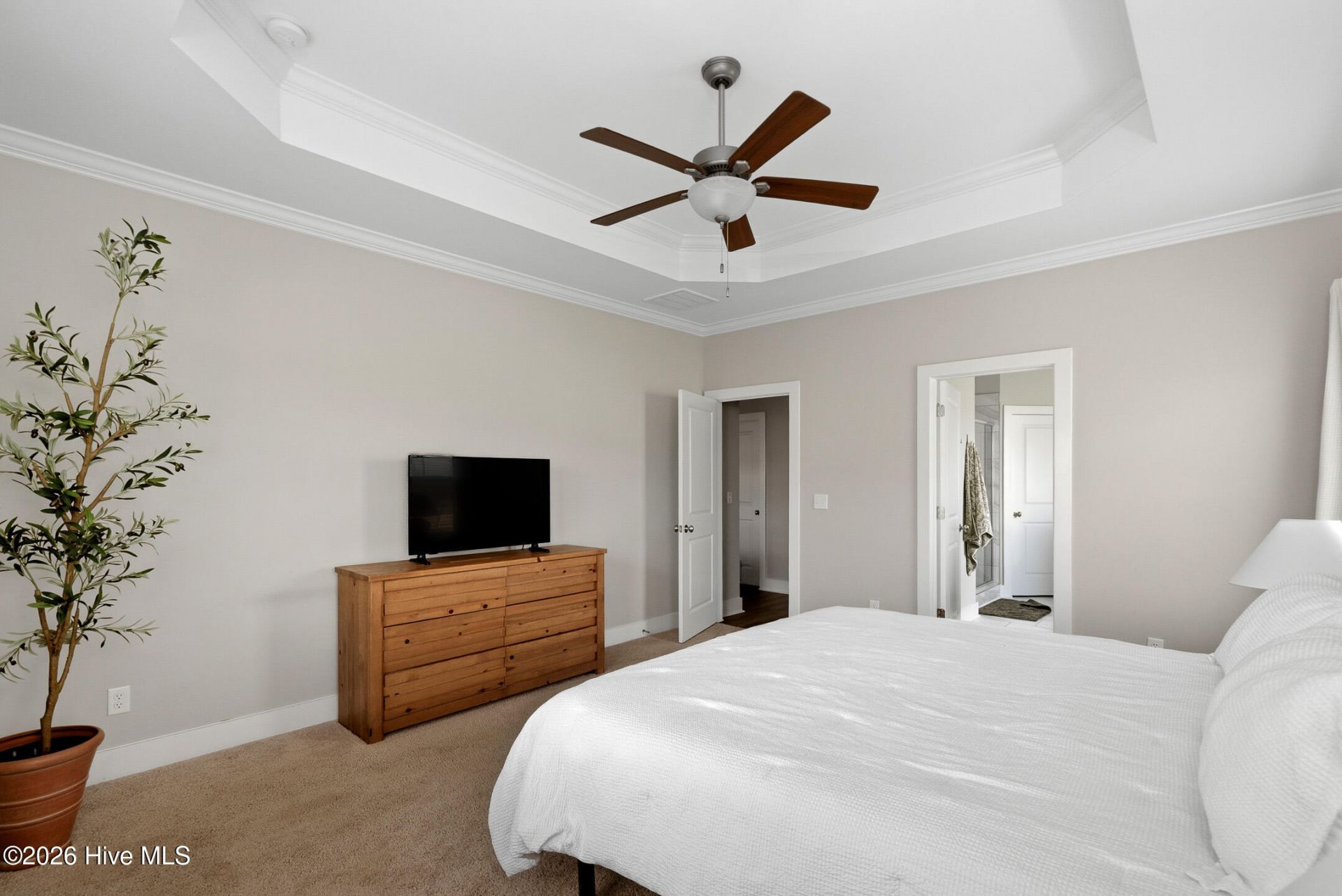644 Broadsword Way Photo 10