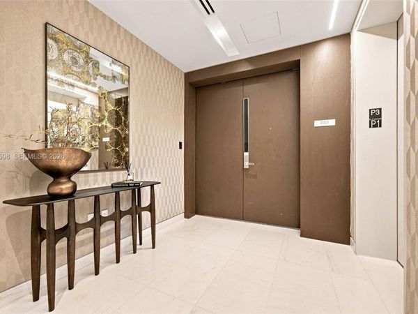 300 Biscayne Blvd Way , Unit 301, Miami, FL 33131