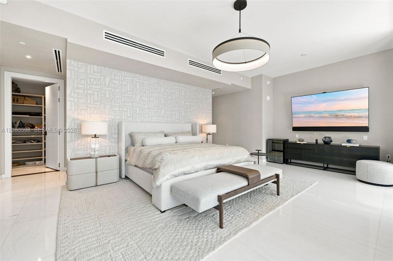 300 Biscayne Blvd Way, Unit 301, Miami, FL 33131 Photo