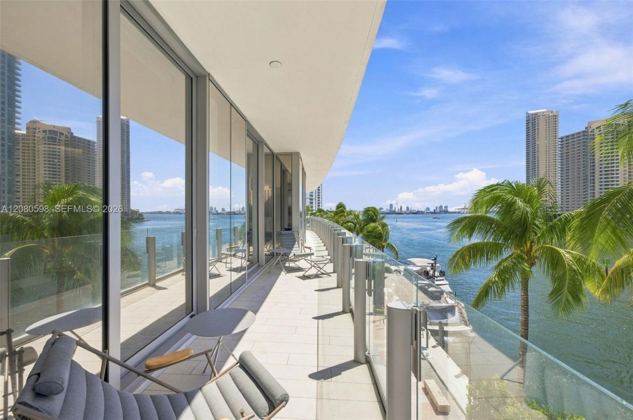 300 Biscayne Blvd Way, Unit 301, Miami, FL 33131 Photo