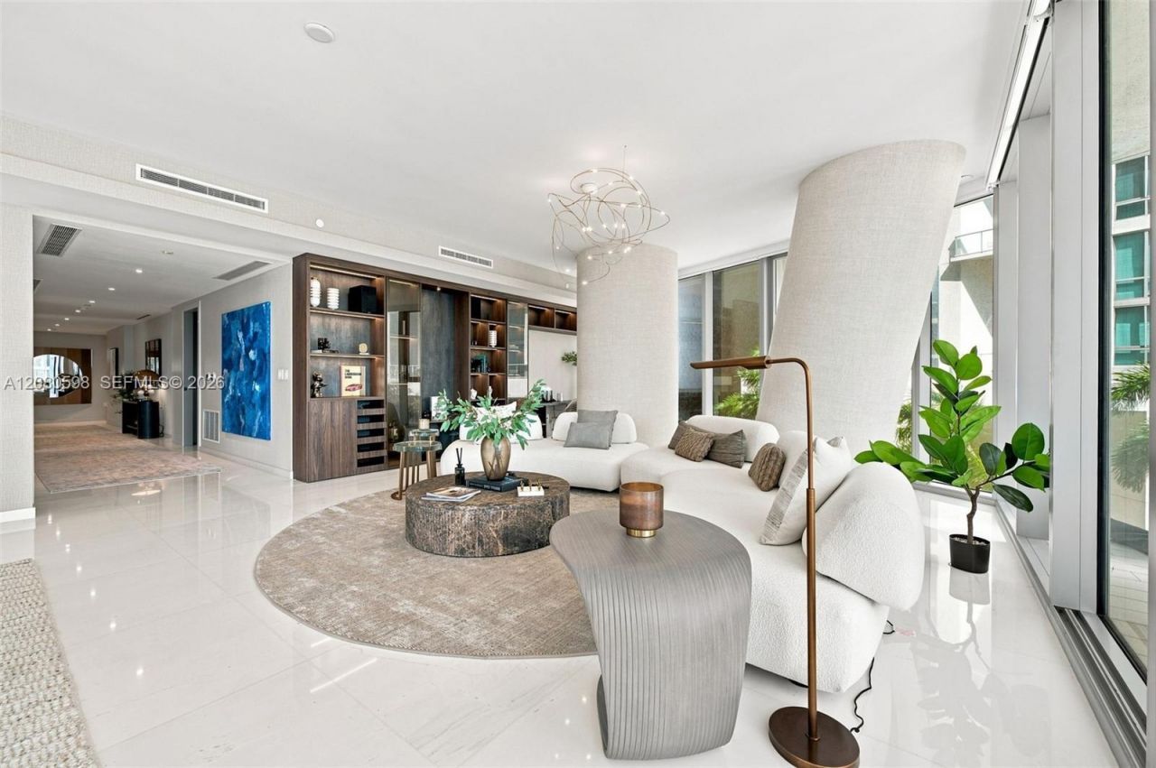 300 Biscayne Blvd Way, Unit 301, Miami, FL 33131 Photo