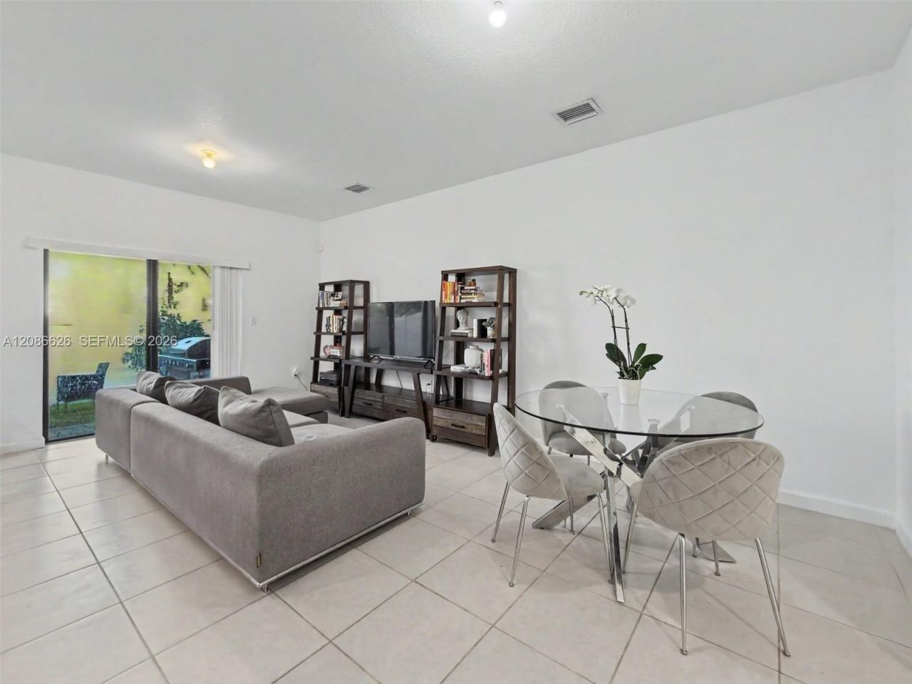 20374 NW 4th Path, Miami Gardens, FL 33169 Photo