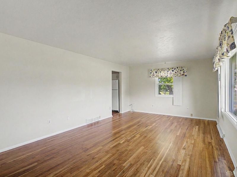 2064 Hillsdale Avenue, Harrison Township, OH 45414 Photo 6