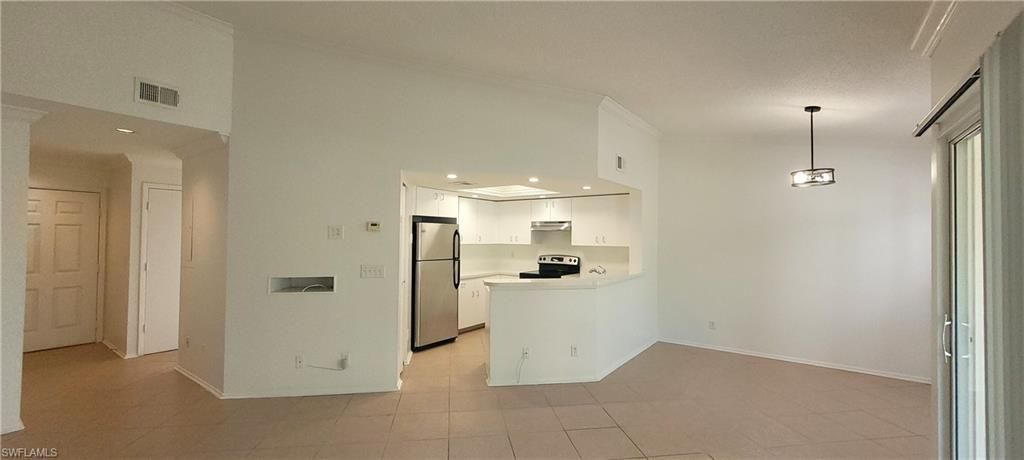 1390 Wildwood Lakes Blvd, Unit 8, Naples, FL 34104 Photo