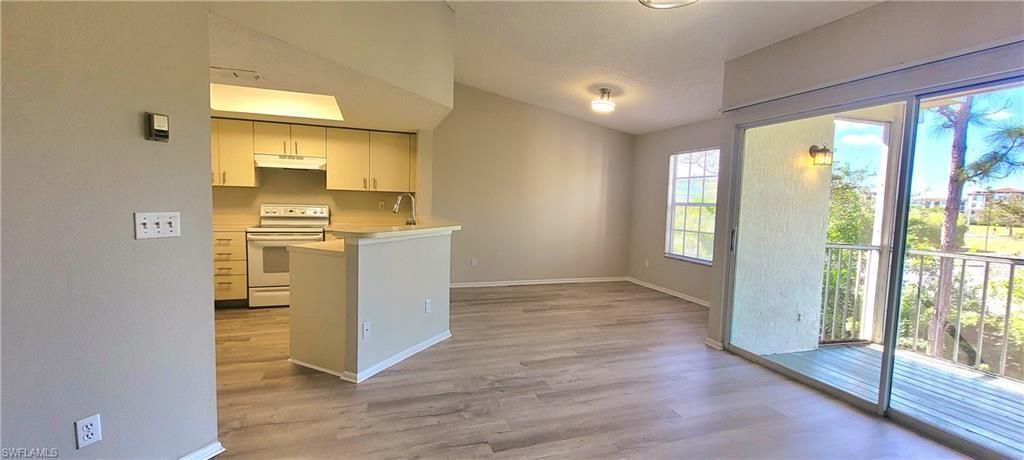 1390 Wildwood Lakes Blvd, Unit 8, Naples, FL 34104 Photo