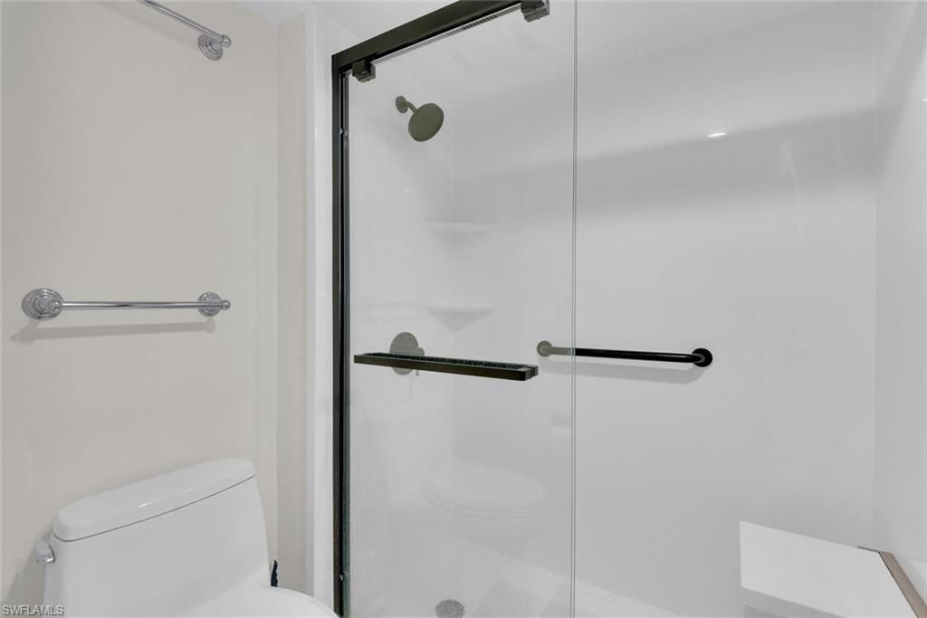 222 Harbour Dr, Unit 403, Naples, FL 34103 Photo