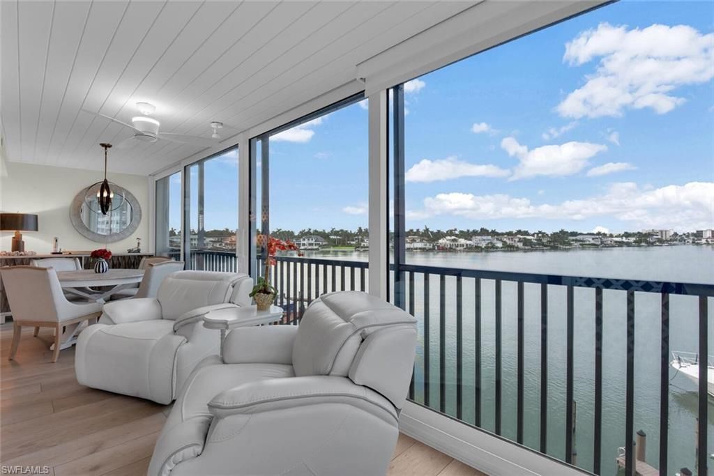 222 Harbour Dr, Unit 403, Naples, FL 34103 Photo
