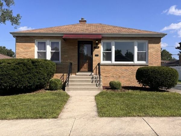 2714 W 97th Street , Evergreen Park, IL 60805
