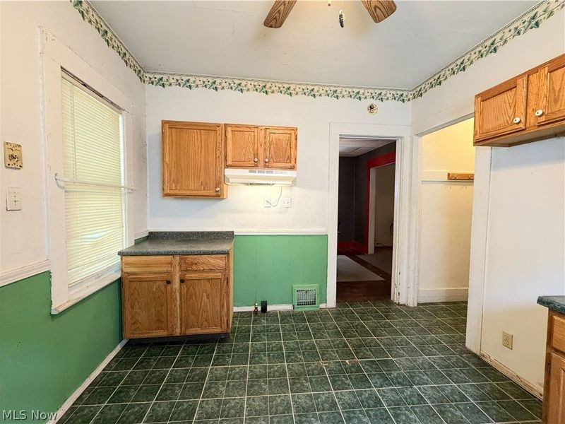 3882 W 42nd Street, Cleveland, OH 44109 Photo 10