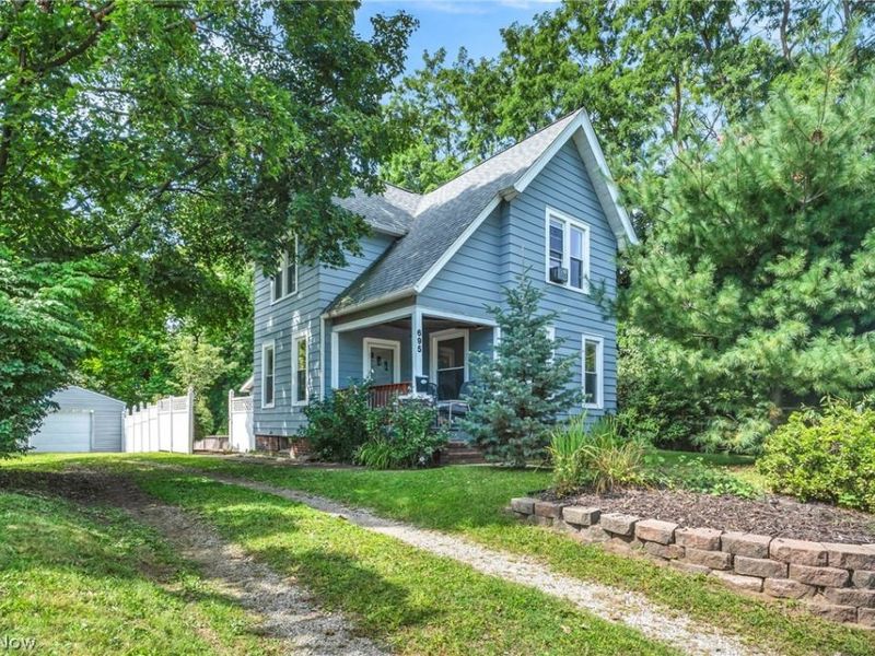 695 N Saint Clair Street, Painesville, OH 44077 Photo 1
