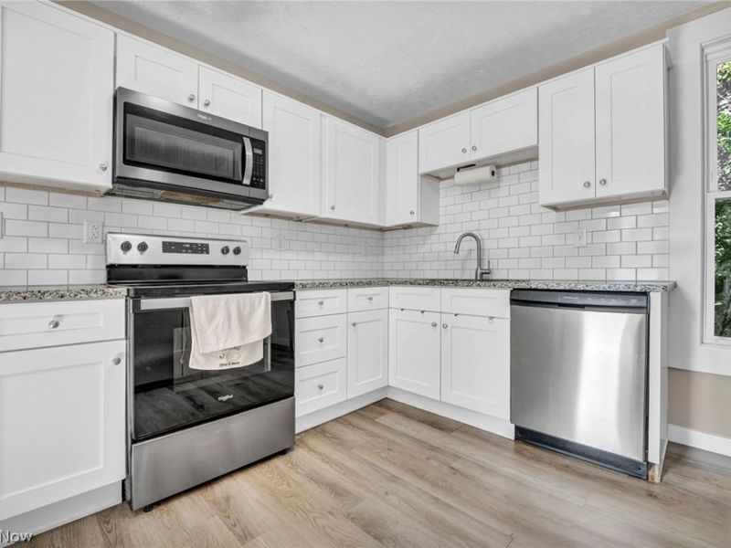 695 N Saint Clair Street, Painesville, OH 44077 Photo 10