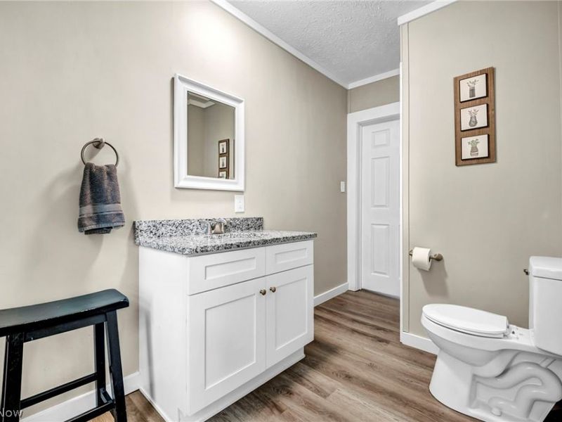695 N Saint Clair Street, Painesville, OH 44077 Photo 14