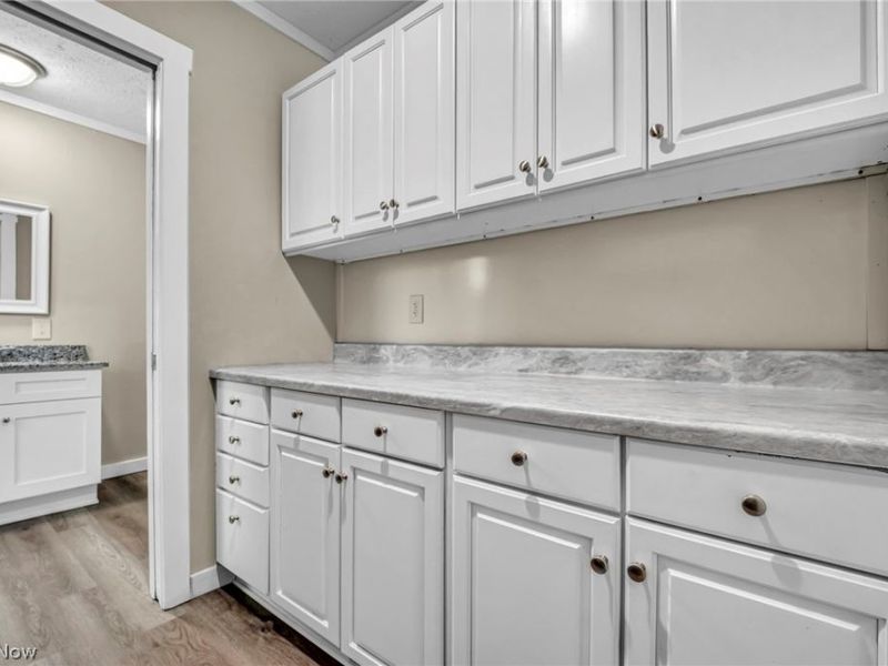 695 N Saint Clair Street, Painesville, OH 44077 Photo 16
