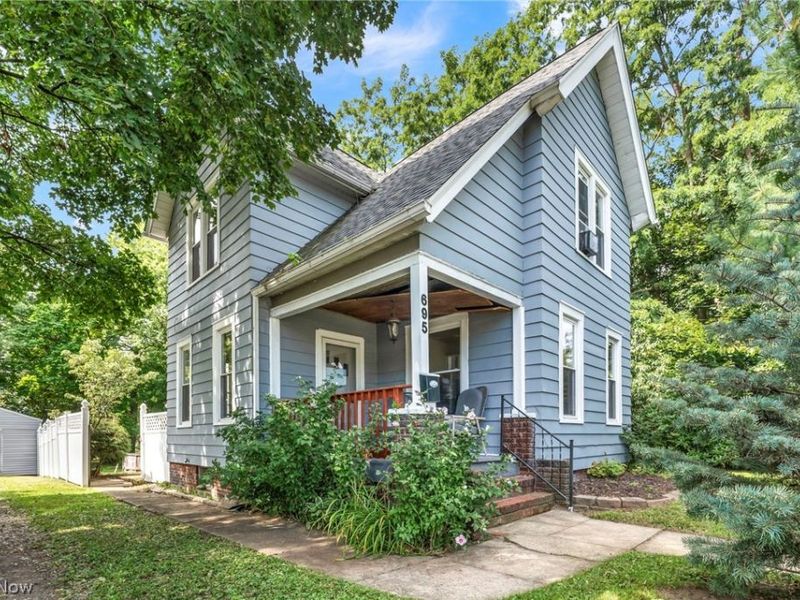 695 N Saint Clair Street, Painesville, OH 44077 Photo 2