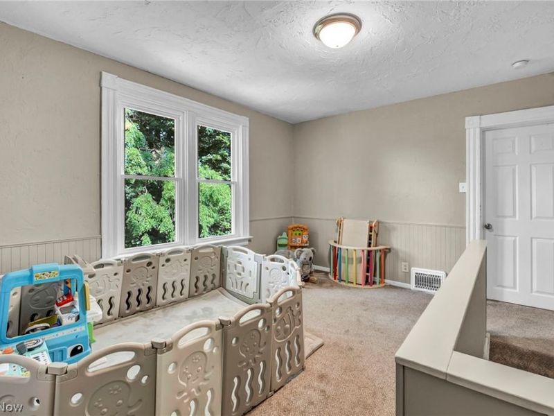 695 N Saint Clair Street, Painesville, OH 44077 Photo 29