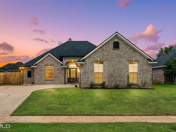 5820 Bluebonnett Drive, Bossier City, LA 71112