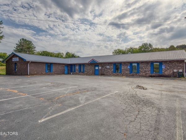 10769 W Lee Hwy, Loudon, TN 37774
