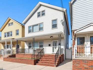 119 W 21St St, Bayonne, NJ 07002