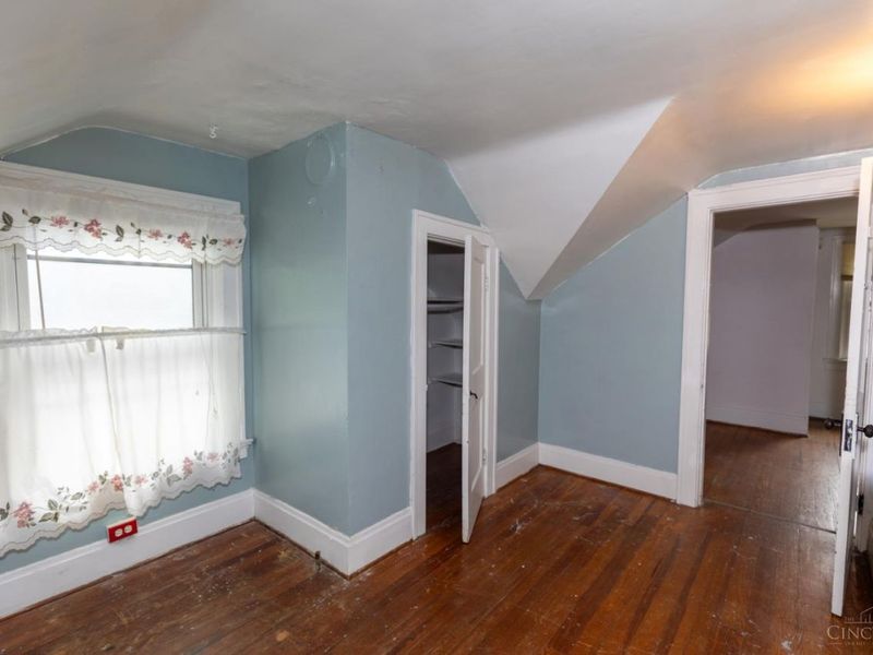 1031 Schiff Avenue, Cincinnati, OH 45205 Photo 17