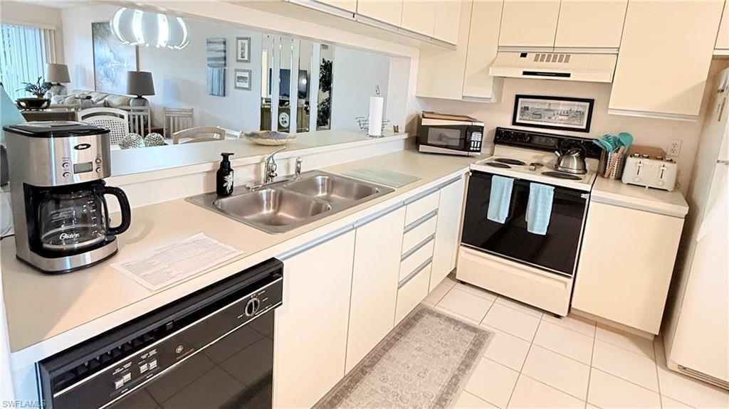 6945 Dennis Cir, Unit i206, Naples, FL 34104 Photo