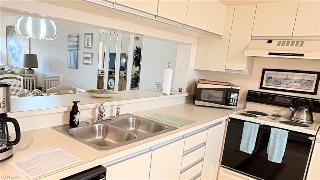 6945 Dennis Cir, Unit i206, Naples, FL 34104 Photo