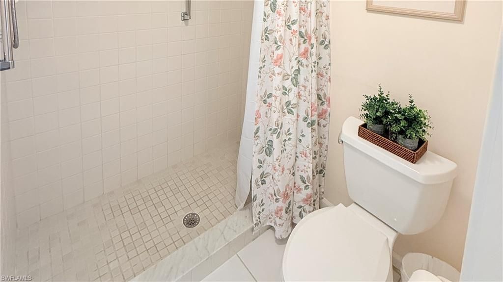 6945 Dennis Cir, Unit i206, Naples, FL 34104 Photo