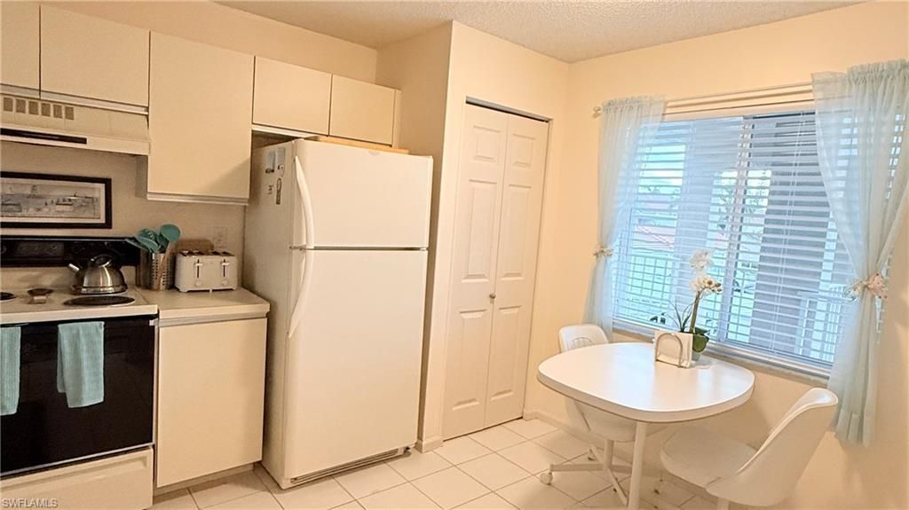 6945 Dennis Cir, Unit i206, Naples, FL 34104 Photo