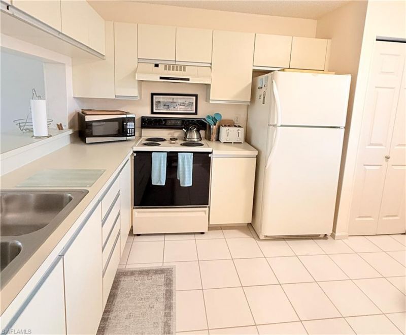 6945 Dennis Cir, Unit i206, Naples, FL 34104 Photo