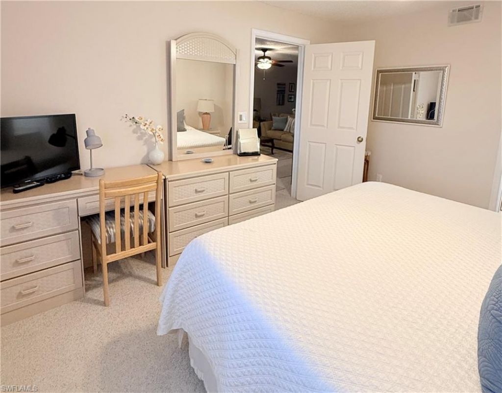 6945 Dennis Cir, Unit i206, Naples, FL 34104 Photo