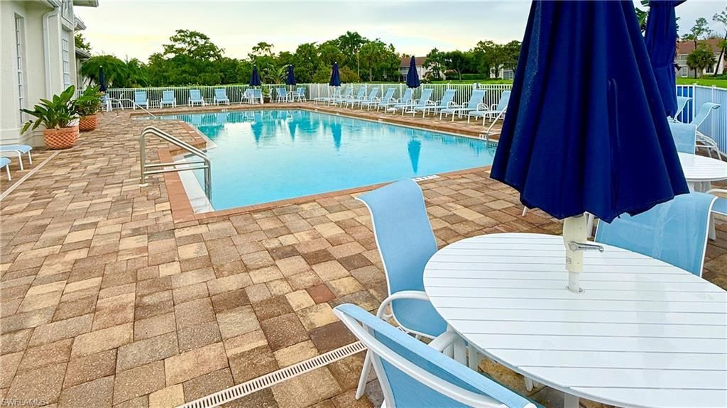 6945 Dennis Cir, Unit i206, Naples, FL 34104 Photo