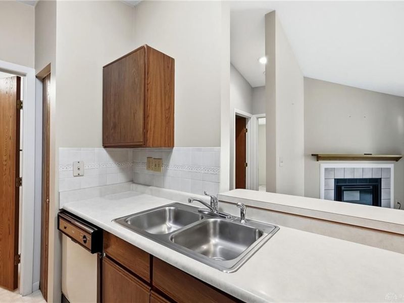6701 Green Branch Drive, Unit 8, Centerville, OH 45459 Photo 12