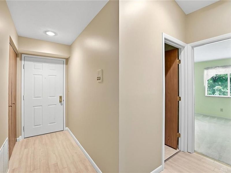 6701 Green Branch Drive, Unit 8, Centerville, OH 45459 Photo 3