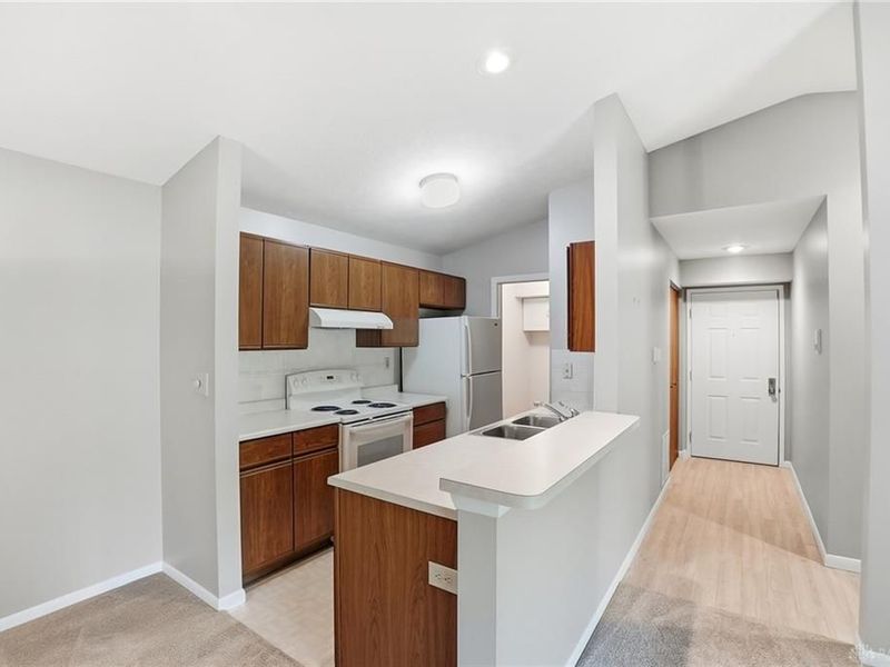 6701 Green Branch Drive, Unit 8, Centerville, OH 45459 Photo 9