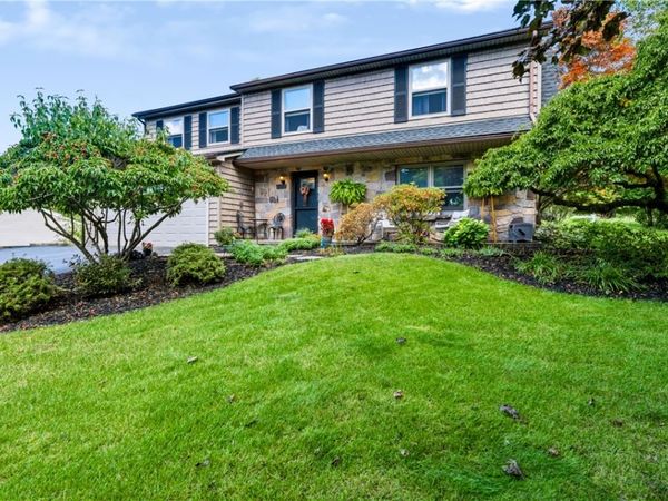 96 Beacon Hills Drive N, Penfield, NY 14526