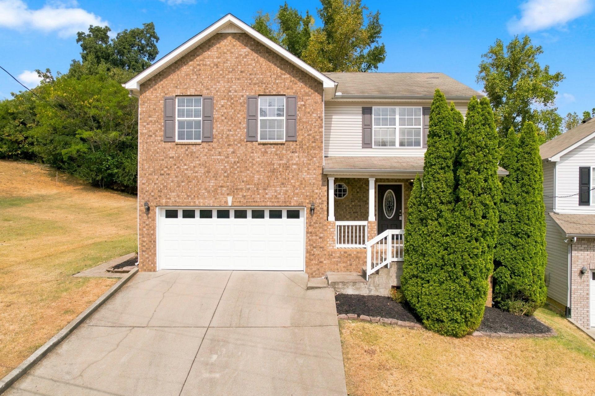 132 Tulip Grove Pt, Hermitage, TN 37076 Main Photo