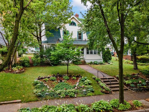 2824 Irving Avenue S, Minneapolis, MN 55408