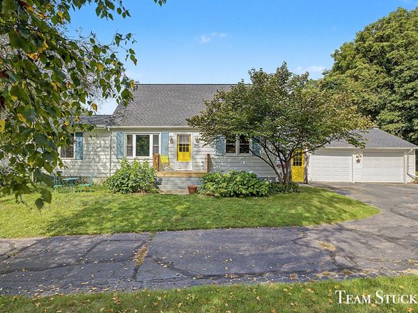 7861 Cannonsburg Road NE, Rockford, MI 49341