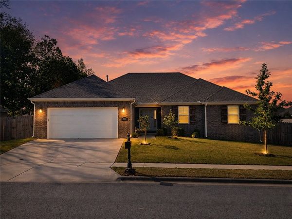 2891 S Cobalt Avenue , Fayetteville, AR 72701